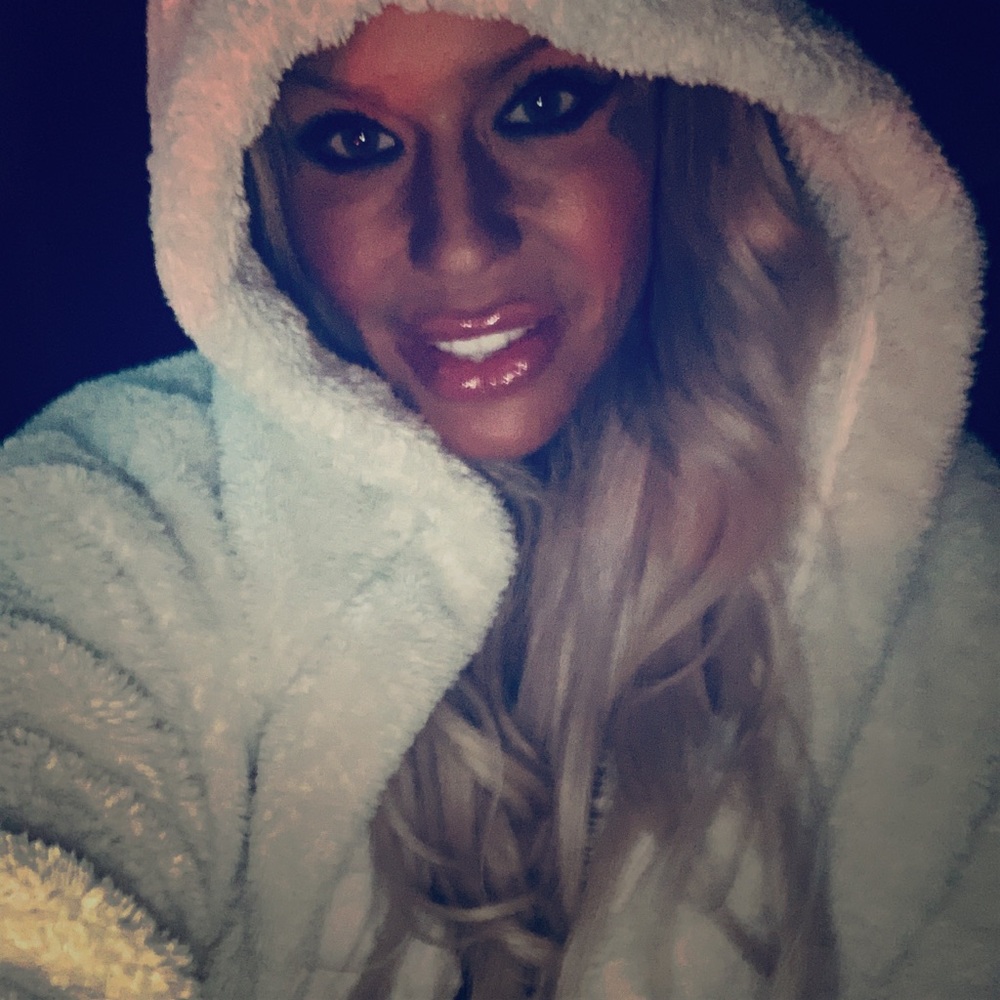 Meet your Posher, Cheri